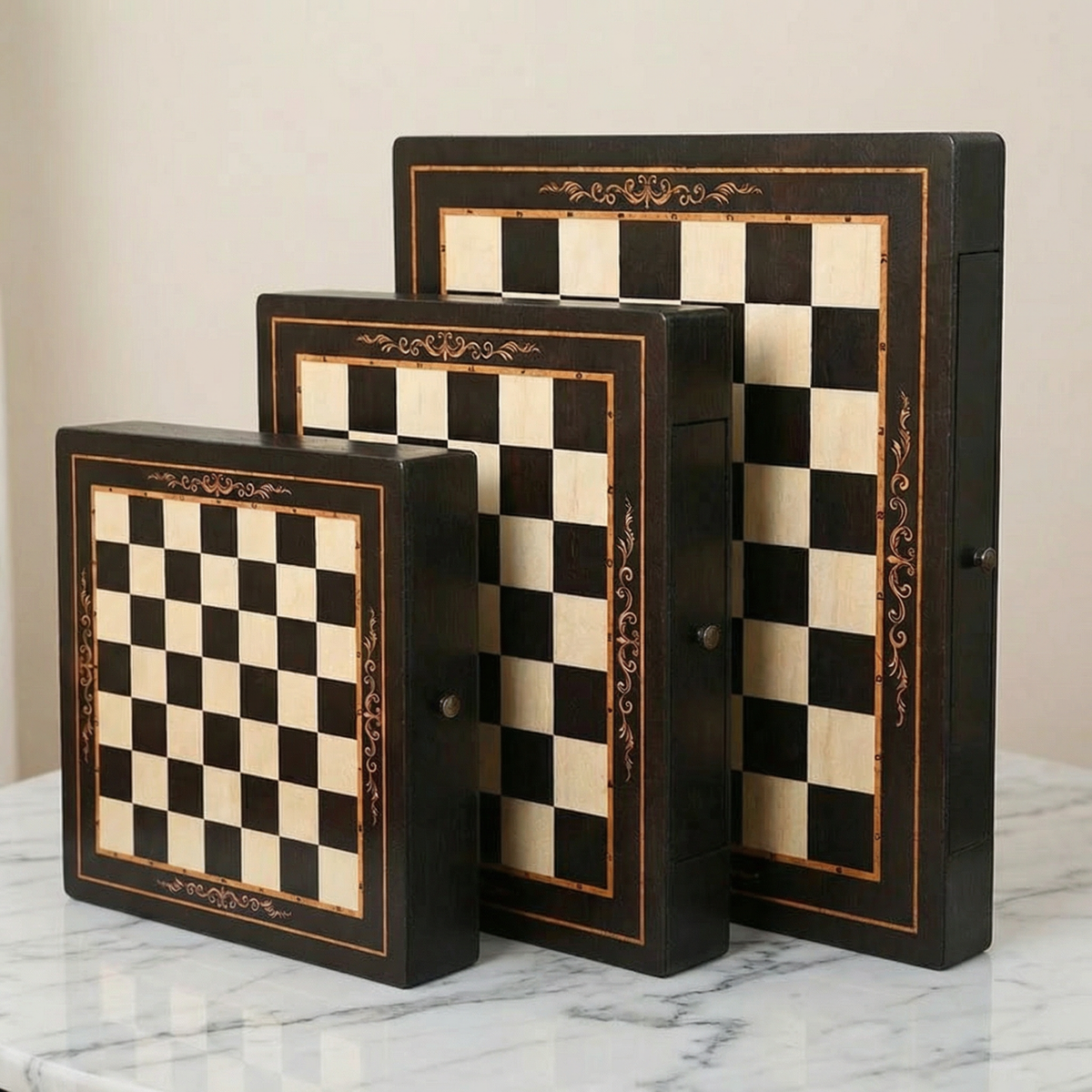 Magnetic Chess Set with Drawers in Walnut and Maple Wood